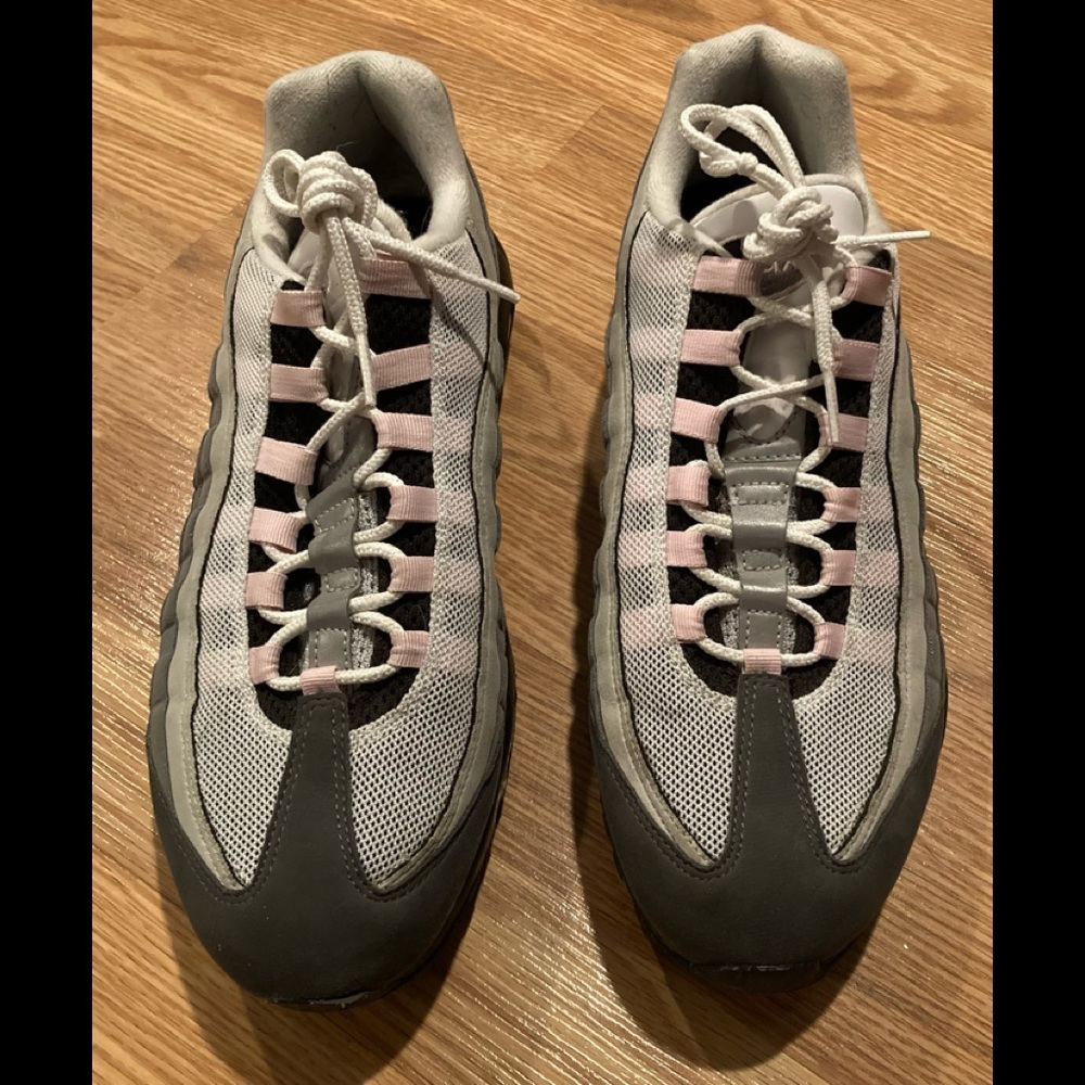 Nike air max 95 grey / pink foam size 11 lightly used good condition CJ0588 001